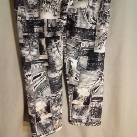 An abstract get a grip pair of pants - Picture 11 of 13